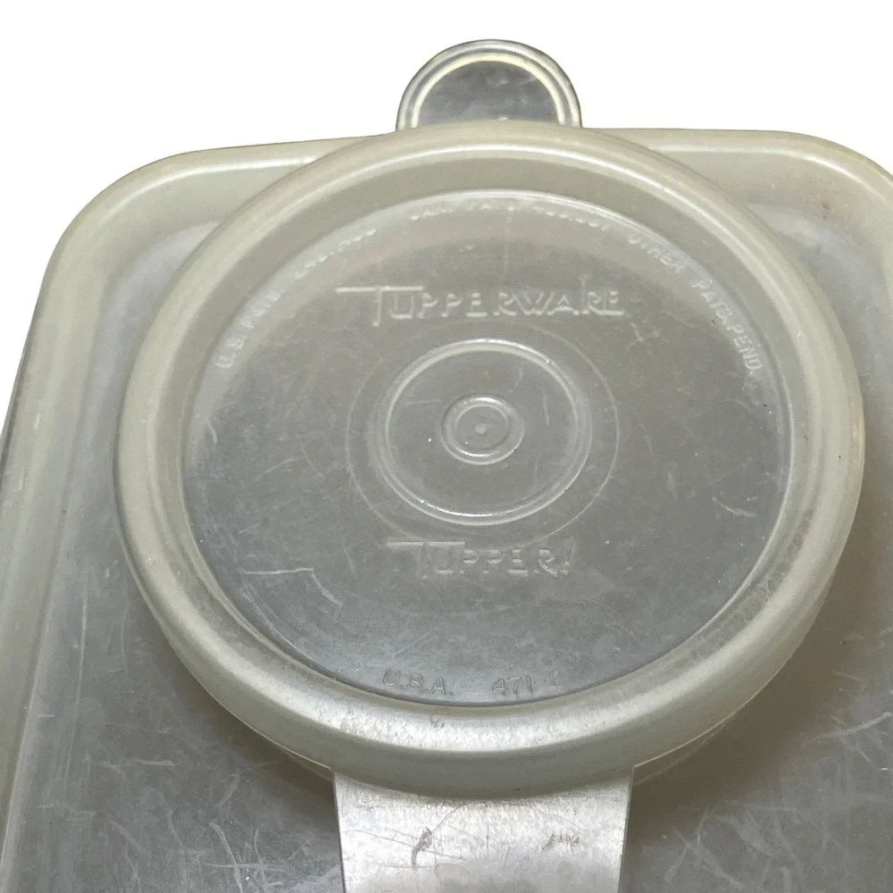 Tupperware Vintage Cereal Keeper Super Sheer White Pour Spout Lid
